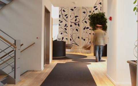 fraster, filt, Plus, felt, uldfilt, akustik, udsmykning, indretning, design, akustik panel, lyddæmpning, twister, akustik panel, filtfarver, dekoration